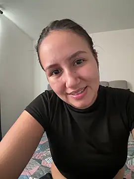 Jullya x online show from May 2026 09:45:02 PM
