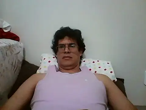 Snapshot of AgneloFly chatting on May 2026 03:03:01 AM AgneloFly online show from May 2026 03:03:01 AM