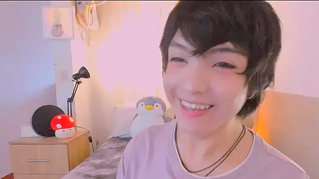 AllanYong18 online show from March 2026 01:22:01 PM