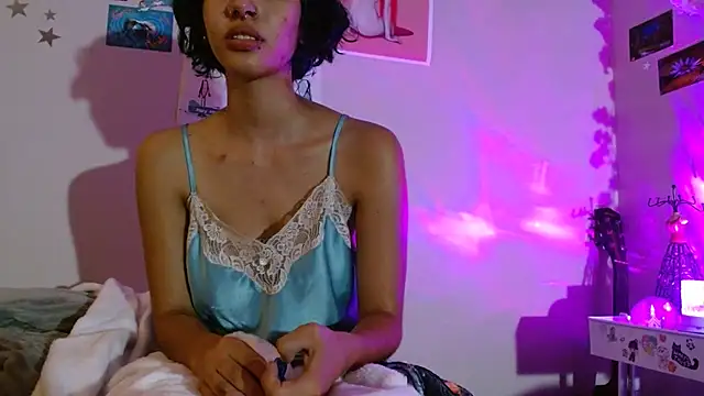 Snapshot of Rubyred2369 chatting on February 2025 05:19:02 AM Rubyred2369 online show from February 2025 05:19:02 AM