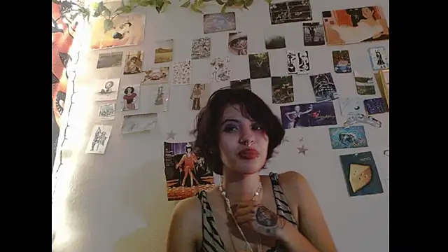 Snapshot of Rubyred2369 chatting on March 2025 03:50:01 AM Rubyred2369 online show from March 2025 03:50:01 AM