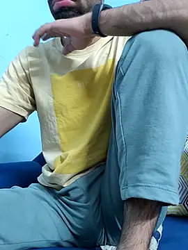 TOPMOON001 online show from October 2025 11:39:02 AM