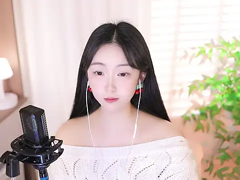 Snapshot of Muzi-sing chatting on March 2025 07:43:02 AM Muzi-sing online show from March 2025 07:43:02 AM