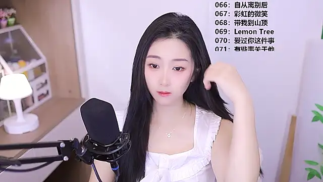Snapshot of Muzi-sing chatting on May 2026 10:32:02 AM Muzi-sing online show from May 2026 10:32:02 AM