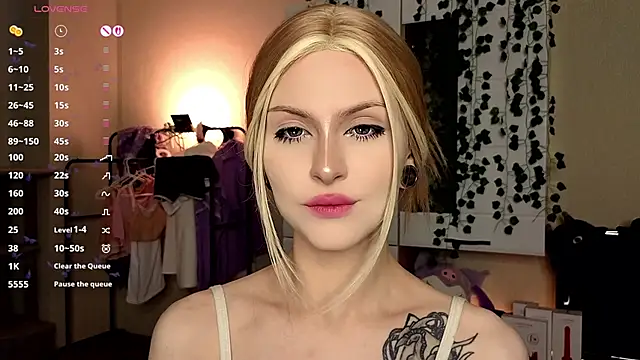 Emily  Mooree online show from November 2025 03:30:02 AM