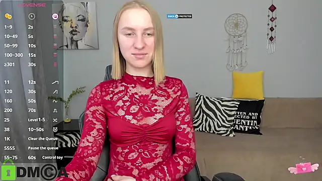 Snapshot of BeautyBlondy chatting on February 2026 01:28:02 PM BeautyBlondy online show from February 2026 01:28:02 PM