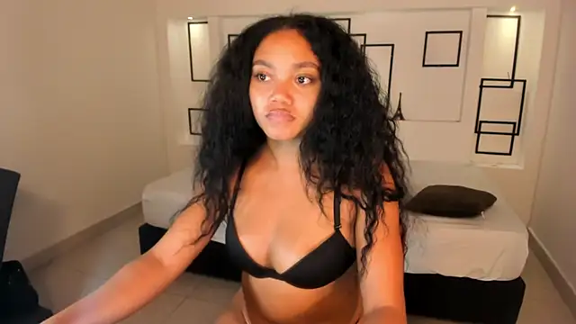 JasmineRose7 online show from February 2025 02:35:02 PM