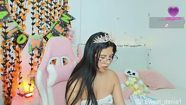 sweet dania  online show from October 2025 08:33:01 AM