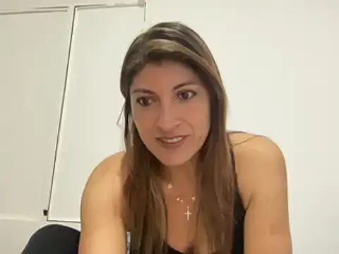 LunaBeya online show from February 2025 09:09:01 PM