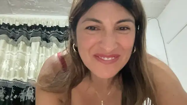 LunaBeya online show from September 2025 12:21:01 PM