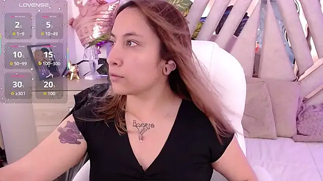 NyxAndria 1 online show from October 2025 07:21:01 PM