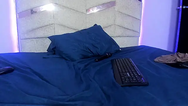 RubiSharqui  online show from February 2025 03:27:01 PM