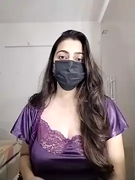 Snapshot of Priyanka998 chatting on February 2025 07:30:02 PM Priyanka998 online show from February 2025 07:30:02 PM