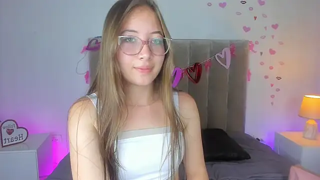 Dahlia Rousse online show from March 2025 10:05:01 PM