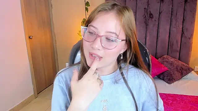 Dahlia Rousse online show from October 2025 06:45:01 AM