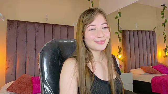 Dahlia Rousse online show from April 2026 06:58:01 AM