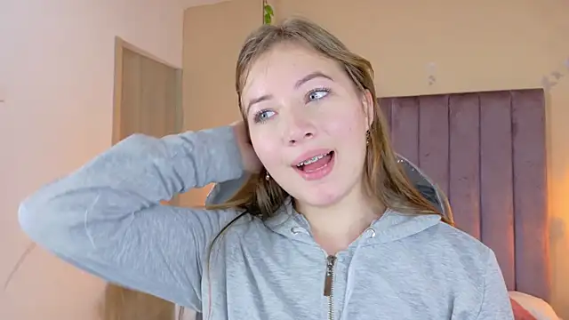 Dahlia Rousse online show from April 2026 06:55:01 AM