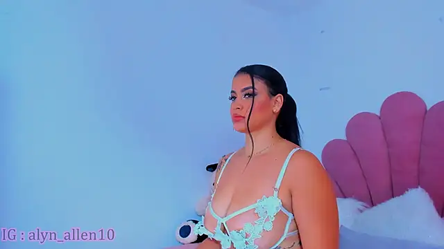 AlynAllen online show from February 2025 08:46:01 PM