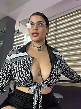 AlynAllen online show from April 2026 06:43:01 PM