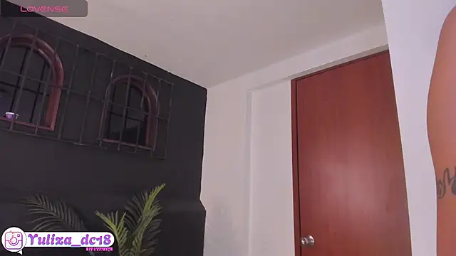 Luxury Woman online show from April 2026 02:27:02 AM
