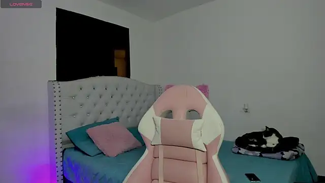 Alana ponsee online show from December 2025 04:07:02 AM