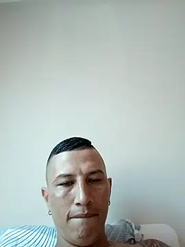 Snapshot of Andrexlupe chatting on October 2025 03:35:02 PM Andrexlupe online show from October 2025 03:35:02 PM