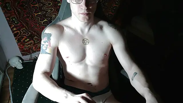 Snapshot of johnny_positive chatting on March 2026 05:05:01 PM johnny positive online show from March 2026 05:05:01 PM