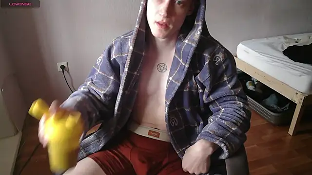 Snapshot of johnny_positive chatting on April 2026 05:38:01 AM johnny positive online show from April 2026 05:38:01 AM