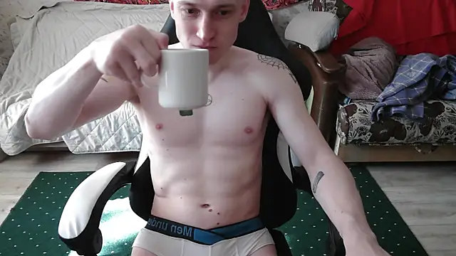 Snapshot of johnny_positive chatting on June 2026 04:47:01 AM johnny positive online show from June 2026 04:47:01 AM