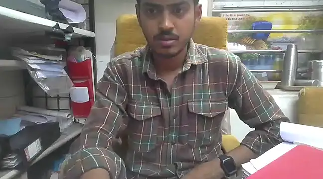 Snapshot of cute_modell chatting on February 2025 12:31:01 PM cute modell online show from February 2025 12:31:01 PM