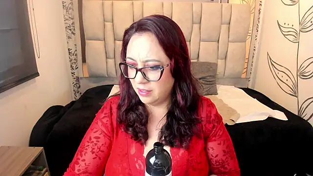 Victoria Adamns online show from January 2026 12:07:02 PM