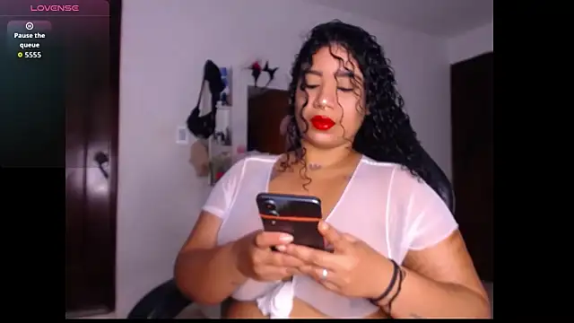 leslycarsson online show from December 2025 05:03:02 AM