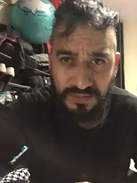 Snapshot of leonardohot1987 chatting on February 2025 05:10:02 AM leonardohot1987 online show from February 2025 05:10:02 AM