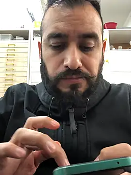 Snapshot of leonardohot1987 chatting on February 2025 05:41:02 PM leonardohot1987 online show from February 2025 05:41:02 PM