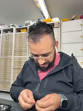 Snapshot of leonardohot1987 chatting on November 2025 07:07:02 PM leonardohot1987 online show from November 2025 07:07:02 PM