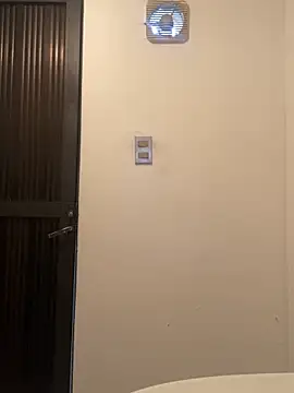 Snapshot of leonardohot1987 chatting on December 2025 08:57:01 PM leonardohot1987 online show from December 2025 08:57:01 PM