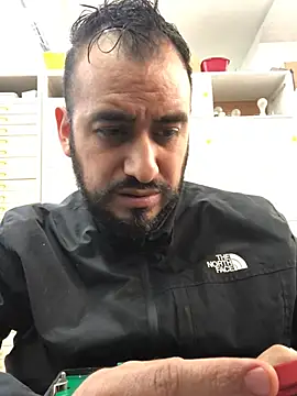 Snapshot of leonardohot1987 chatting on March 2026 07:04:02 PM leonardohot1987 online show from March 2026 07:04:02 PM