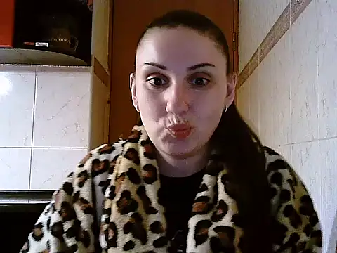 Yuliia30 online show from March 2026 07:03:02 PM