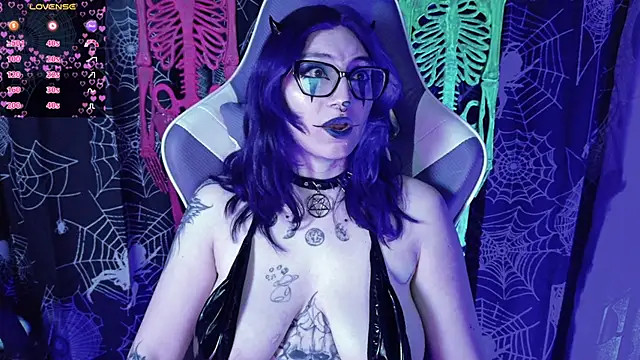 Kimlennox  online show from March 2026 01:26:01 PM