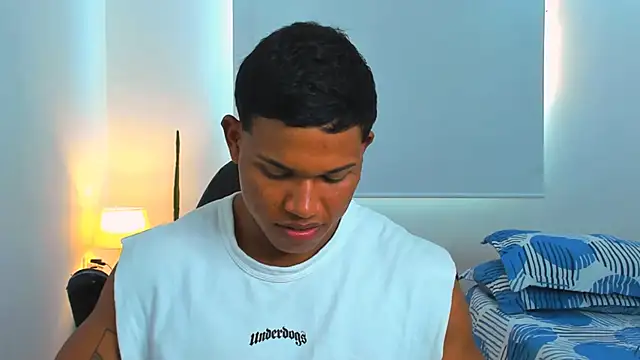 maxsteel177 online show from March 2025 10:37:02 PM