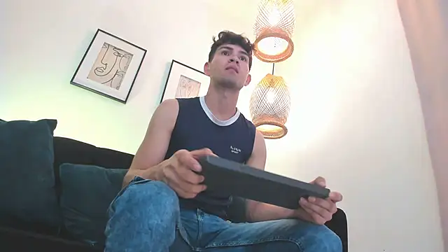 Snapshot of orlando_yate chatting on February 2025 12:21:02 AM orlando yate online show from February 2025 12:21:02 AM