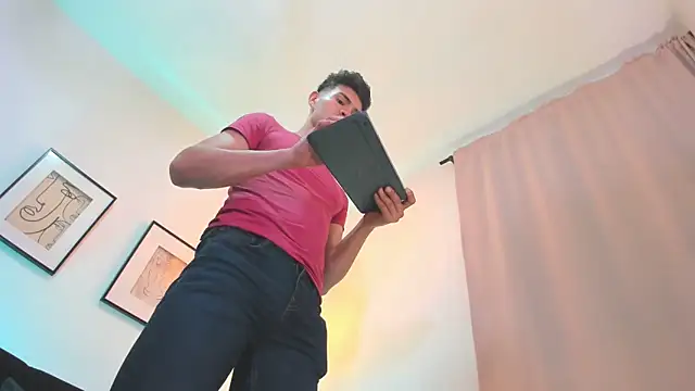 Snapshot of orlando_yate chatting on March 2025 03:35:02 AM orlando yate online show from March 2025 03:35:02 AM