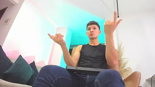 Snapshot of orlando_yate chatting on March 2025 08:04:02 AM orlando yate online show from March 2025 08:04:02 AM