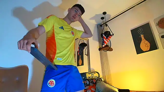 Snapshot of orlando_yate chatting on September 2025 08:08:01 PM orlando yate online show from September 2025 08:08:01 PM