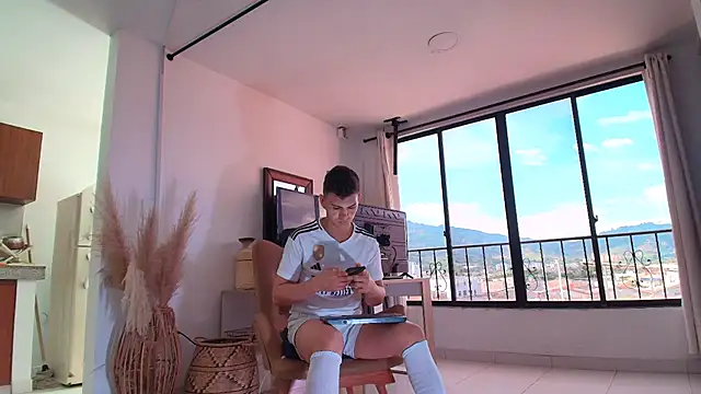 Snapshot of orlando_yate chatting on September 2025 08:52:02 PM orlando yate online show from September 2025 08:52:02 PM