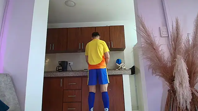 Snapshot of orlando_yate chatting on September 2025 01:38:01 PM orlando yate online show from September 2025 01:38:01 PM