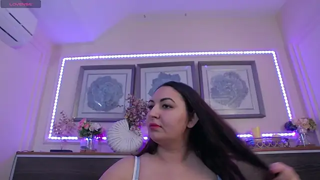 Snapshot of BustyEva_ chatting on March 2025 04:41:02 AM BustyEva online show from March 2025 04:41:02 AM