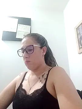 Snapshot of CHARLOTTE_1711 chatting on January 2025 11:11:02 PM CHARLOTTE 1711 online show from January 2025 11:11:02 PM