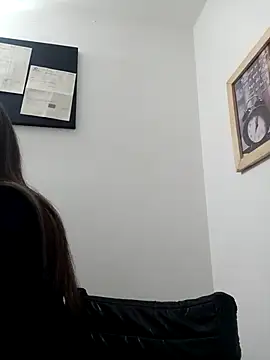 Snapshot of CHARLOTTE_1711 chatting on February 2025 11:17:01 PM CHARLOTTE 1711 online show from February 2025 11:17:01 PM