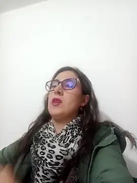 Snapshot of CHARLOTTE_1711 chatting on February 2025 11:57:01 PM CHARLOTTE 1711 online show from February 2025 11:57:01 PM